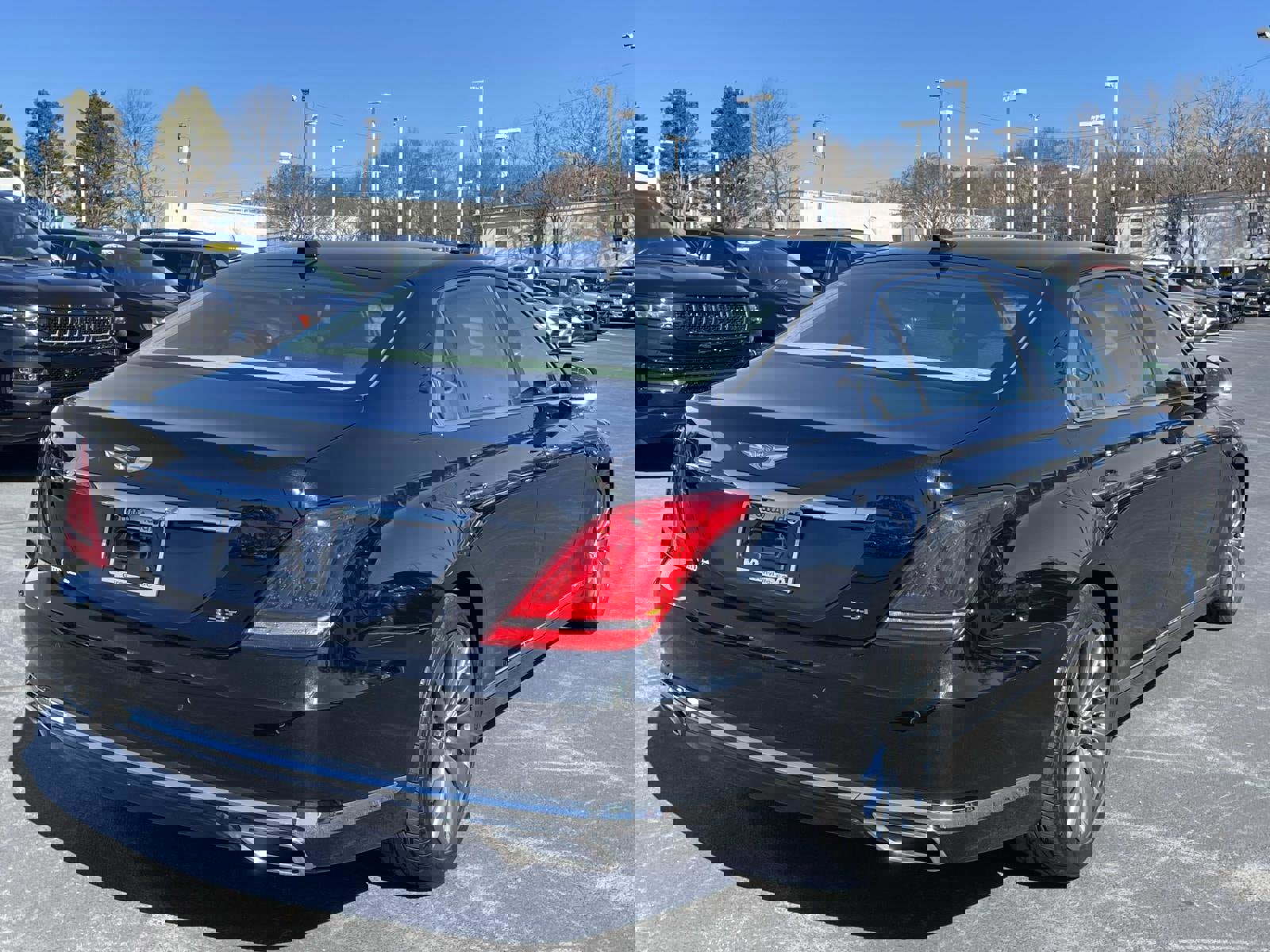 Used 2017 Genesis G90 3.3T Premium image 7