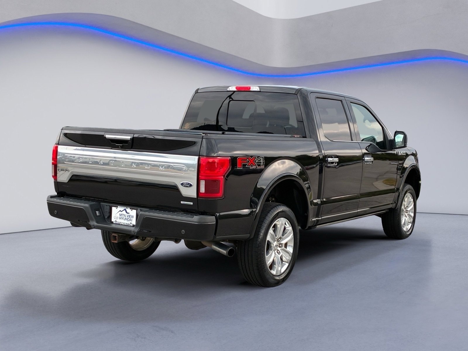Used 2018 Ford F150 Platinum w/ Equipment Group 701A Luxury AWD/4WD image 6