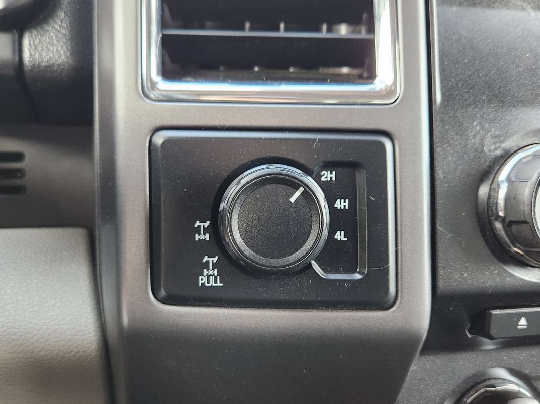 Used 2015 Ford F150 XLT w/ Equipment Group 301A Mid AWD/4WD image 23