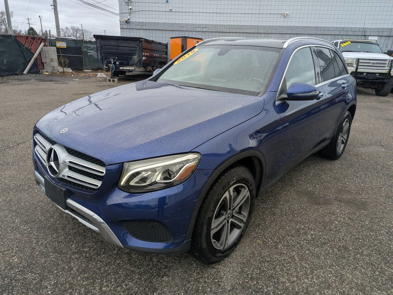 Used 2019 Mercedes-Benz GLC 300 4MATIC image 3