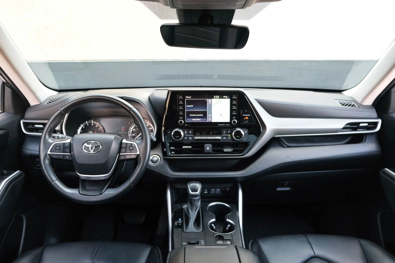 Used 2022 Toyota Highlander XLE image 36