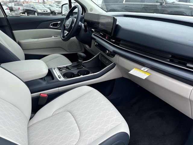 New 2026 Kia Carnival SX FWD image 17