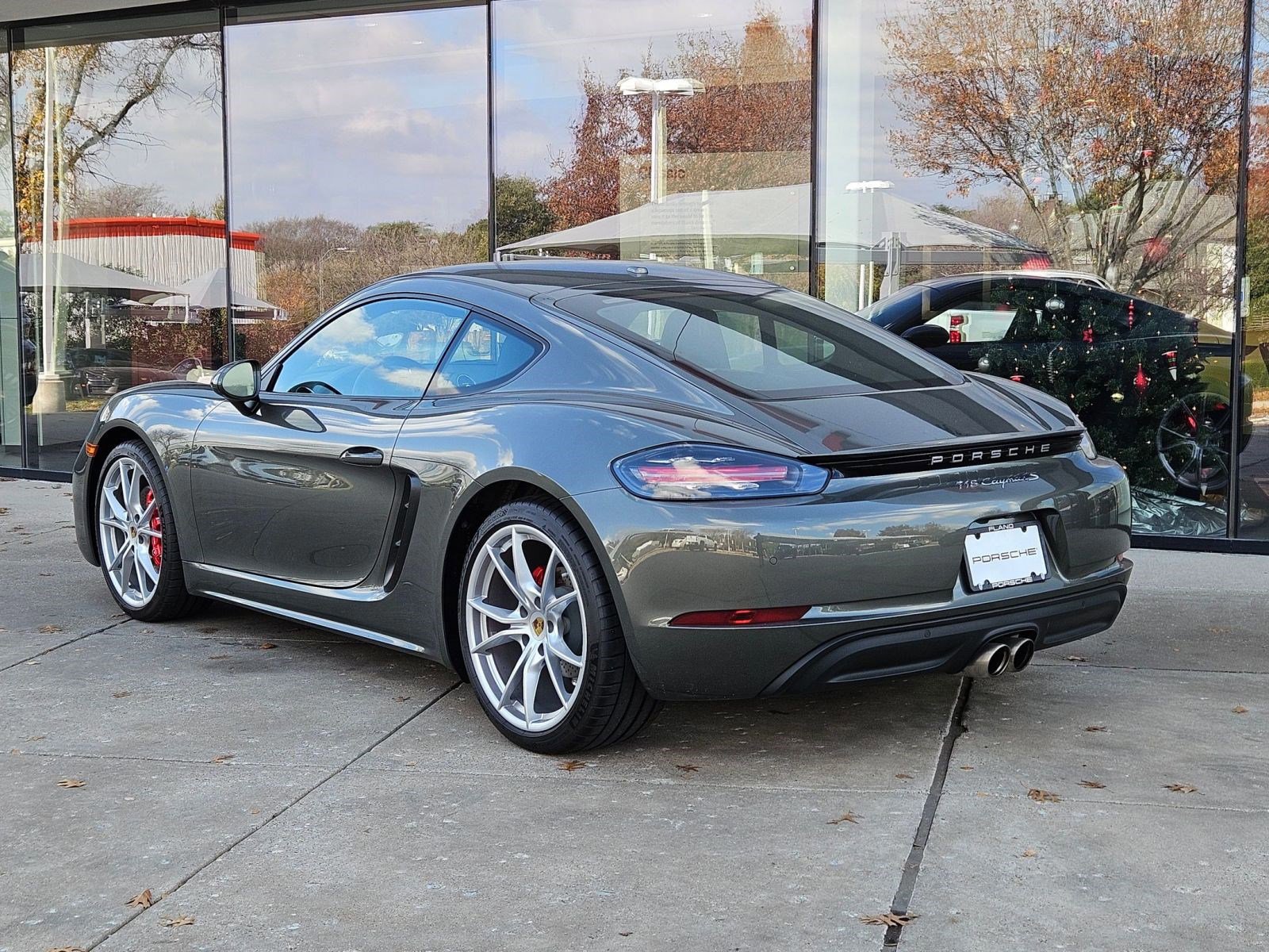 New 2025 Porsche 718 Cayman S image 3