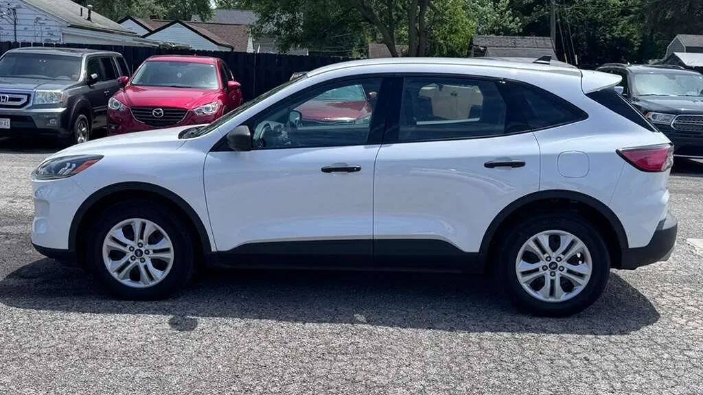 Used 2020 Ford Escape S AWD/4WD image 3