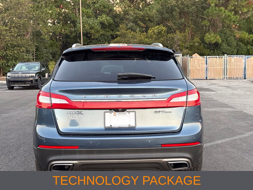 Used 2018 Lincoln MKX Reserve w/ Driver Assistance Package AWD/4WD image 4