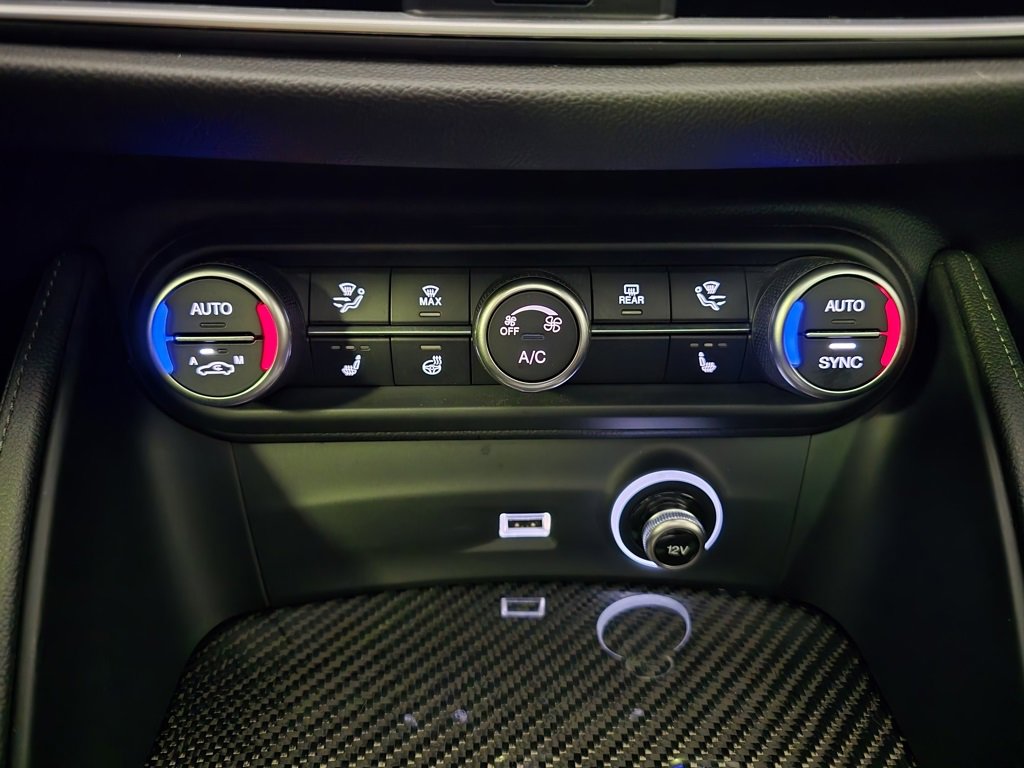 Used 2022 Alfa Romeo Stelvio Quadrifoglio w/ Active Assist Plus Package image 17