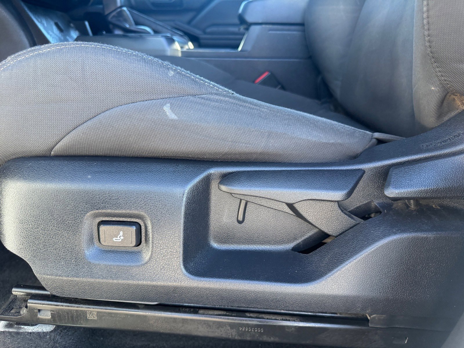 Used 2024 Toyota Tacoma SR image 10