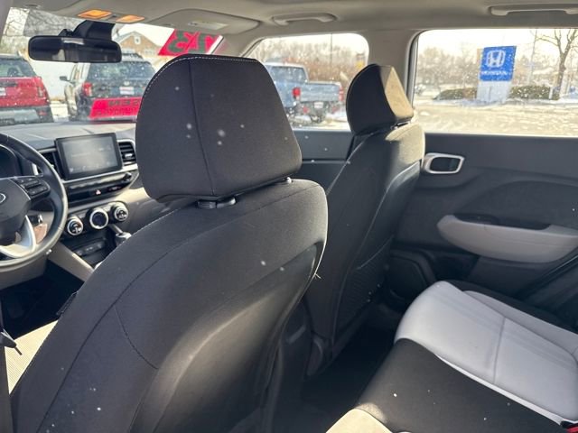 Certified 2023 Hyundai Venue SEL image 21