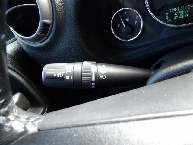 Used 2018 Jeep Wrangler Unlimited Sport w/ Connectivity Group image 16