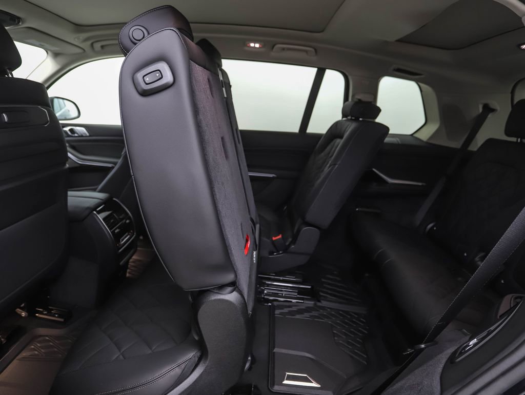 New 2026 BMW X7 xDrive40i image 25