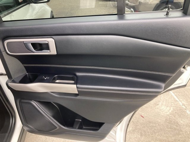 Used 2022 Ford Explorer XLT w/ Equipment Group 202A image 16