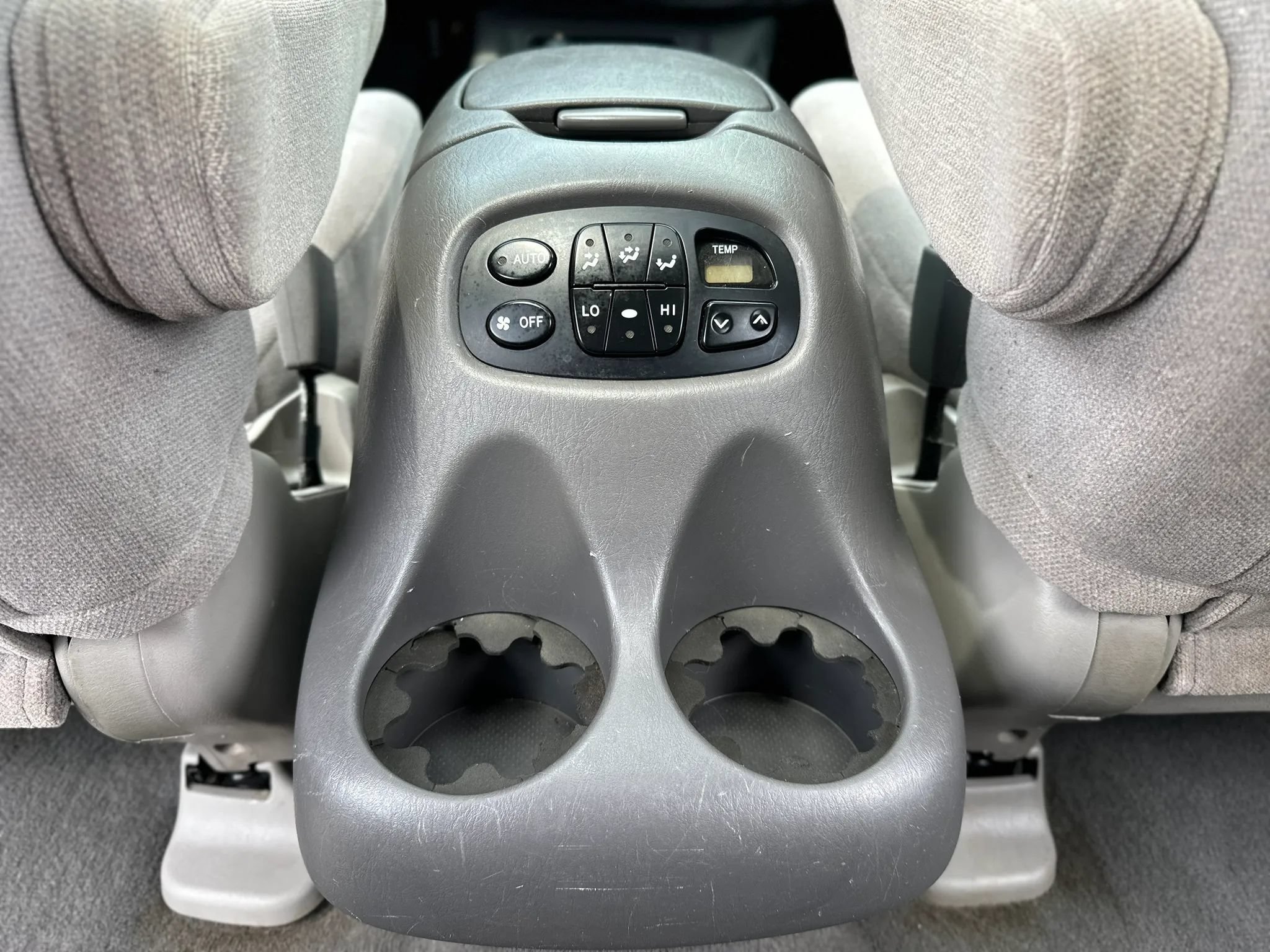 Used 2003 Toyota Sequoia SR5 AWD/4WD image 43