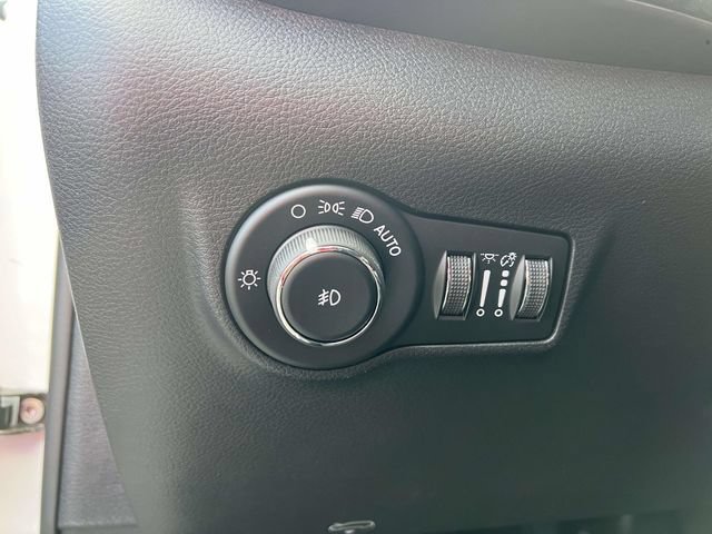 New 2026 Jeep Compass Latitude AWD/4WD image 13
