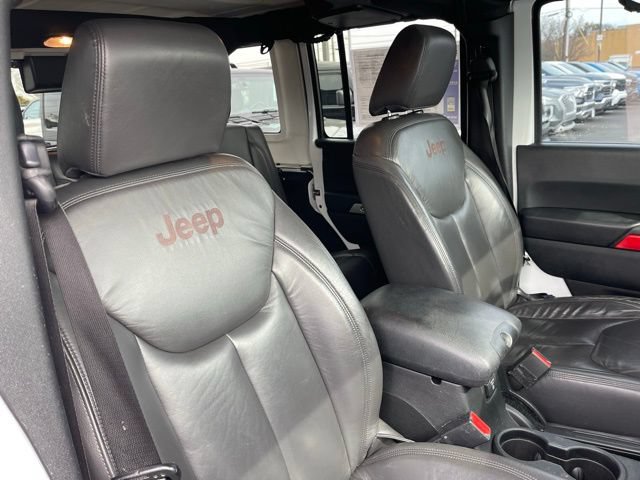 Used 2016 Jeep Wrangler Unlimited Rubicon w/ Dual Top Group AWD/4WD image 15