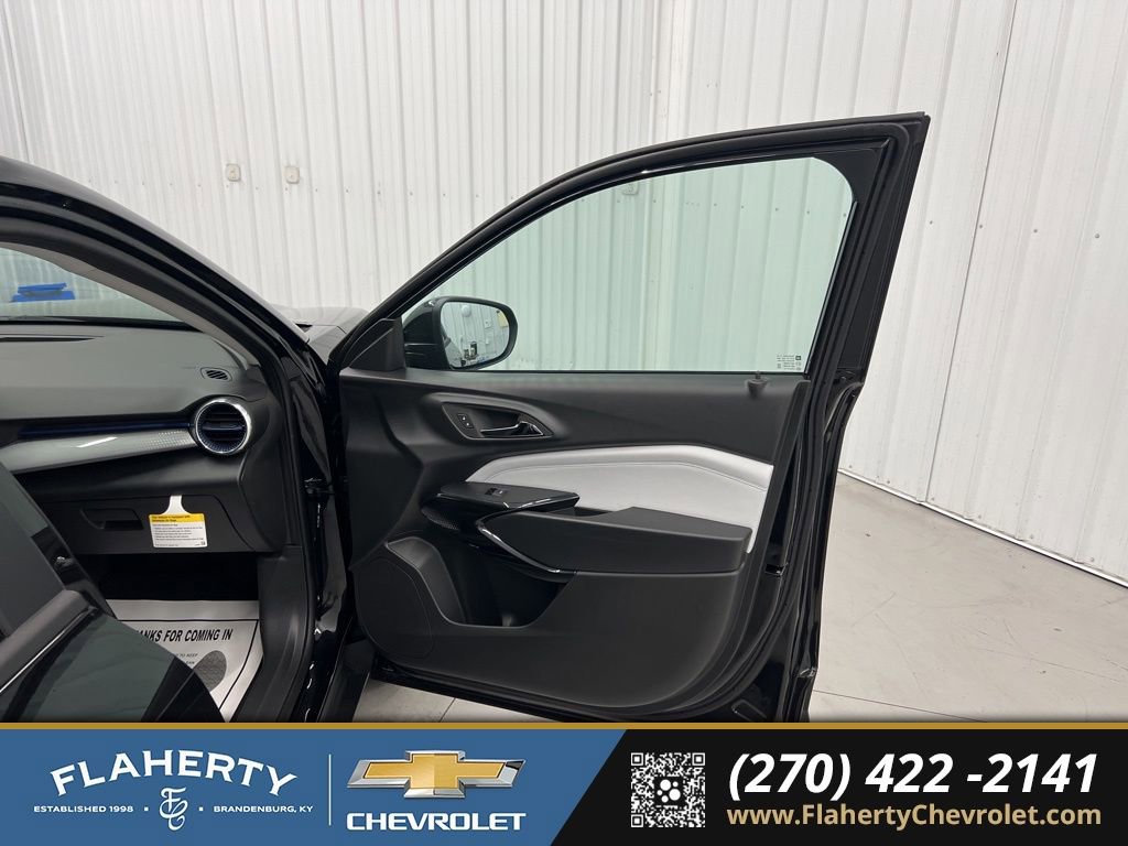 New 2026 Chevrolet Trax LT image 14