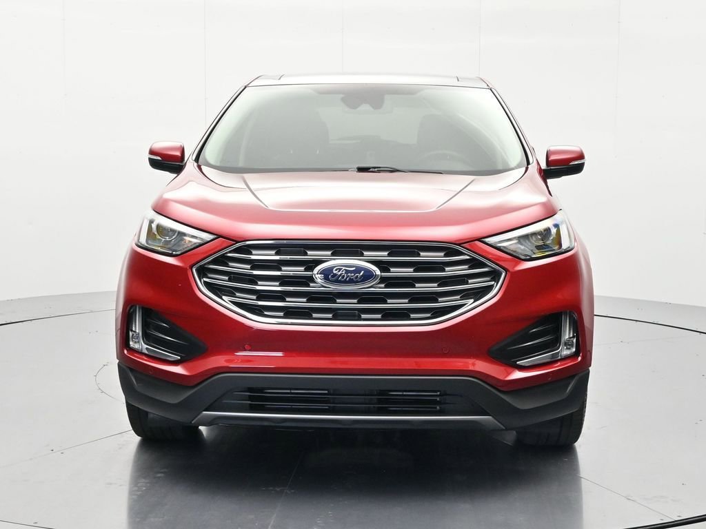 Certified 2022 Ford Edge Titanium AWD/4WD image 2