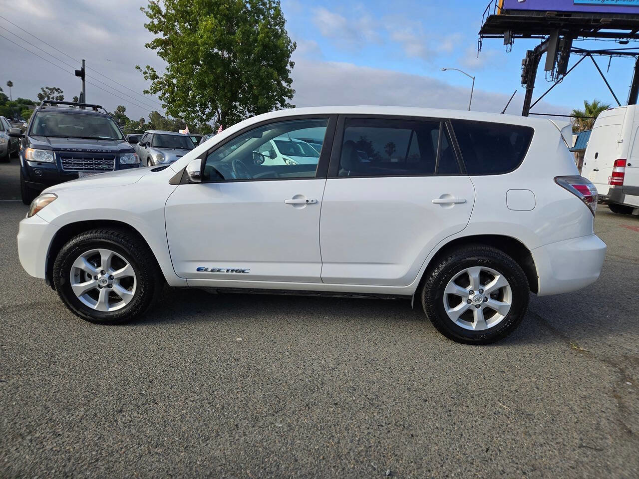 Used 2012 Toyota RAV4 EV image 8