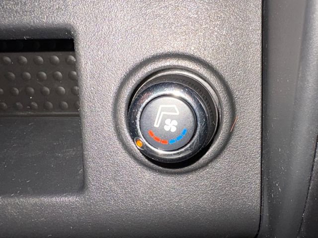 Used 2021 Nissan Titan PRO-4X w/ Pro-4x Convenience Package image 20