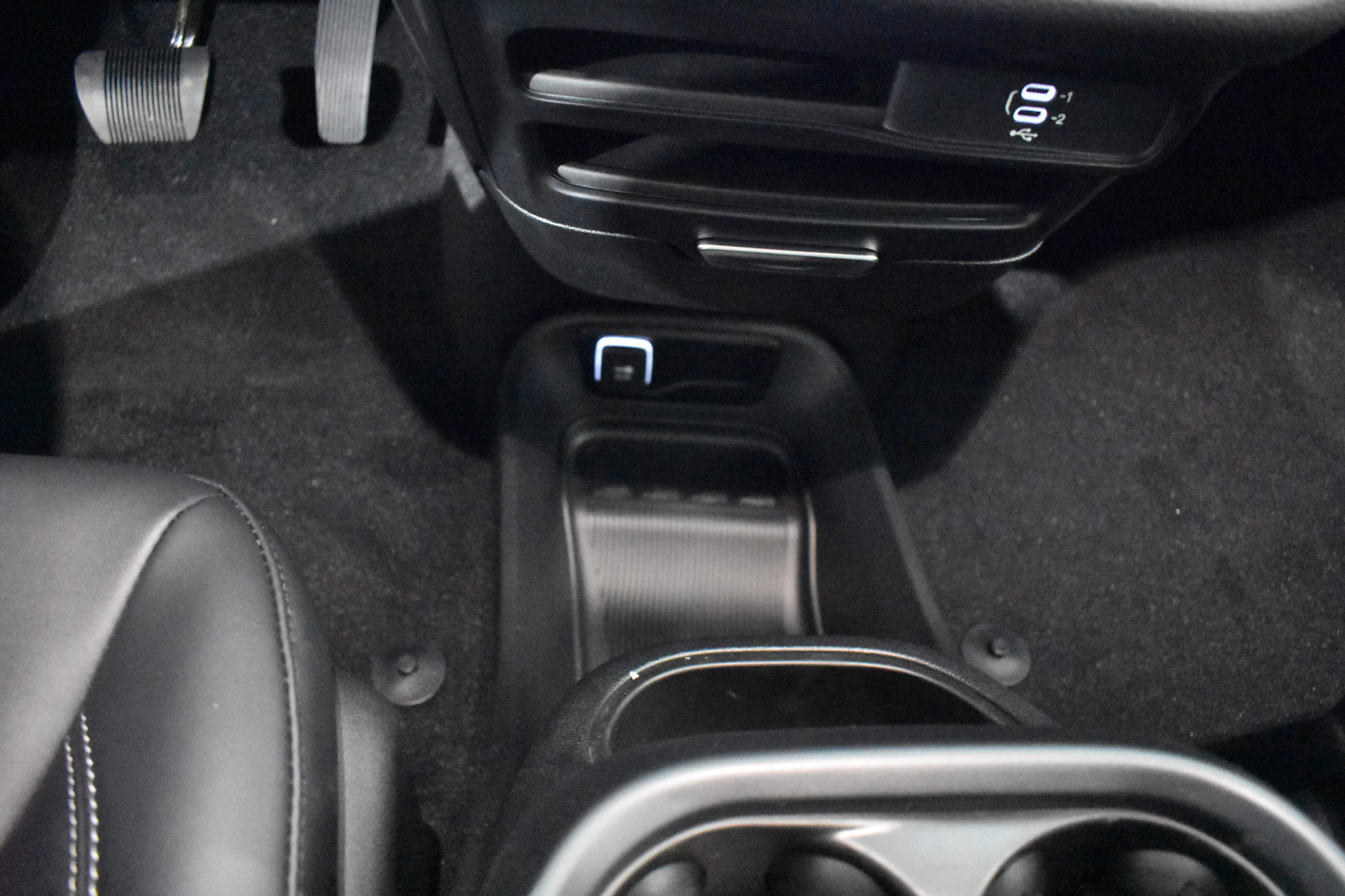 New 2026 Chrysler Pacifica Select FWD image 23