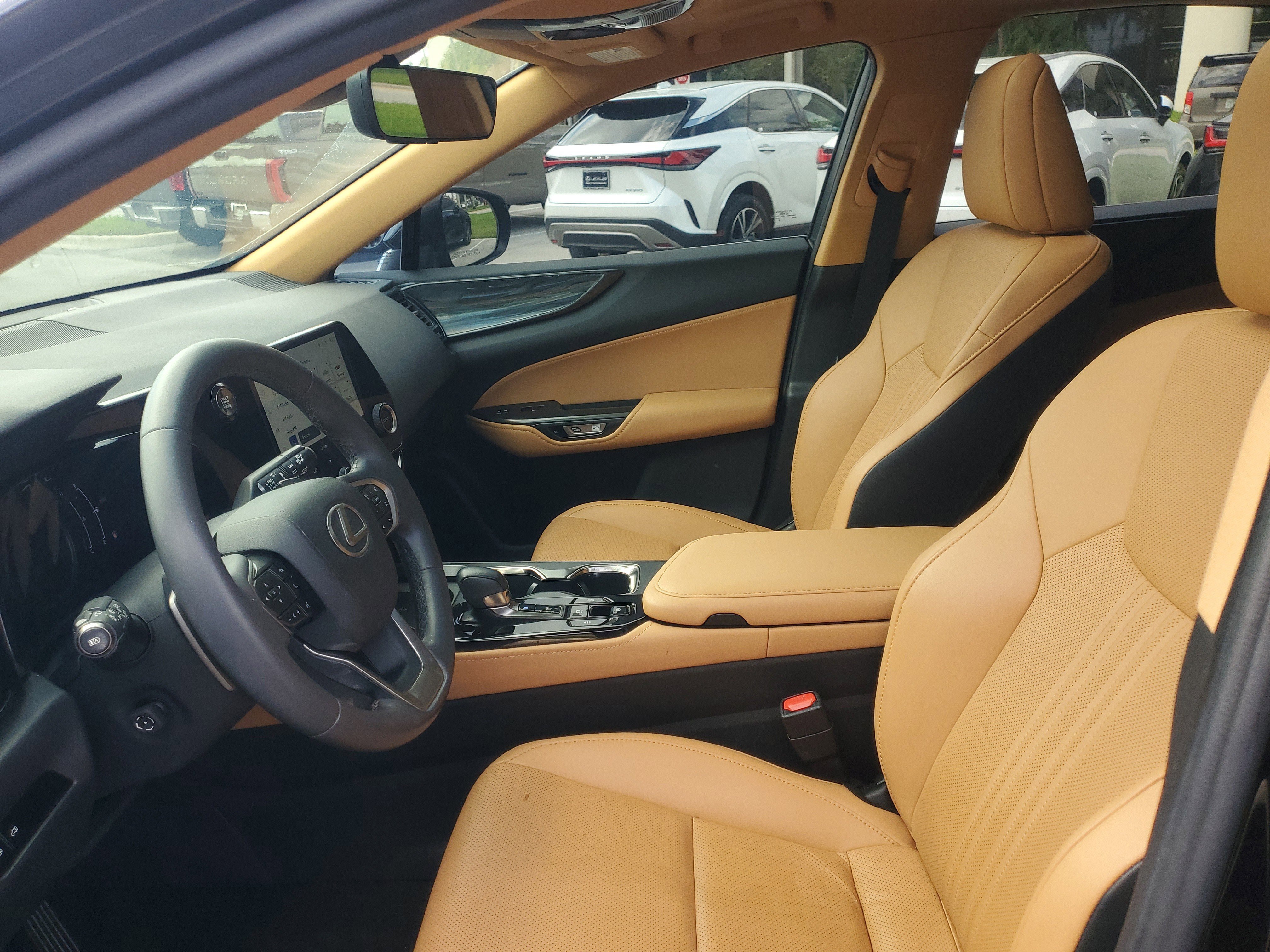 Used 2023 Lexus NX 250 FWD image 19