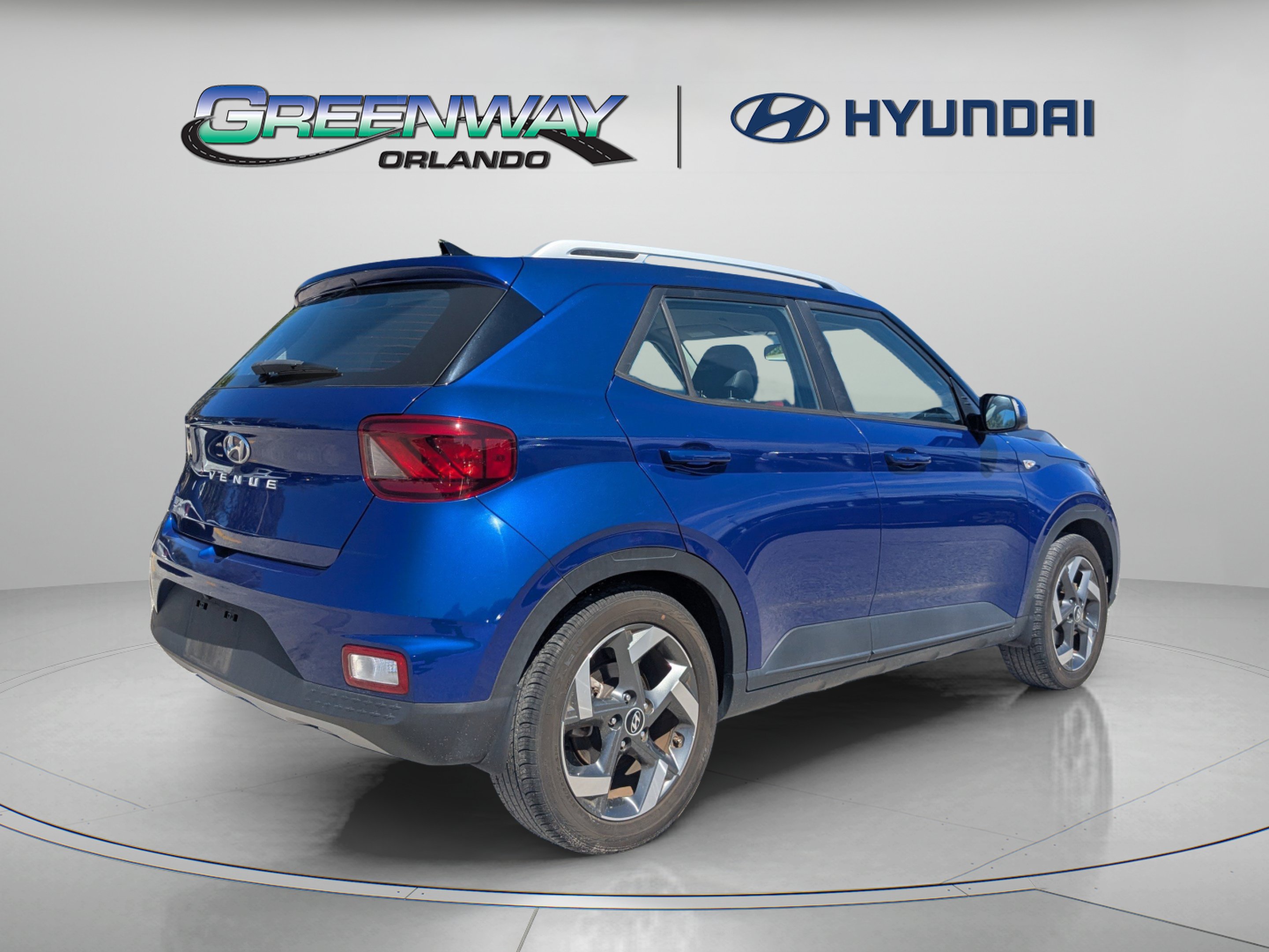 Certified 2022 Hyundai Venue Limited FWD image 8