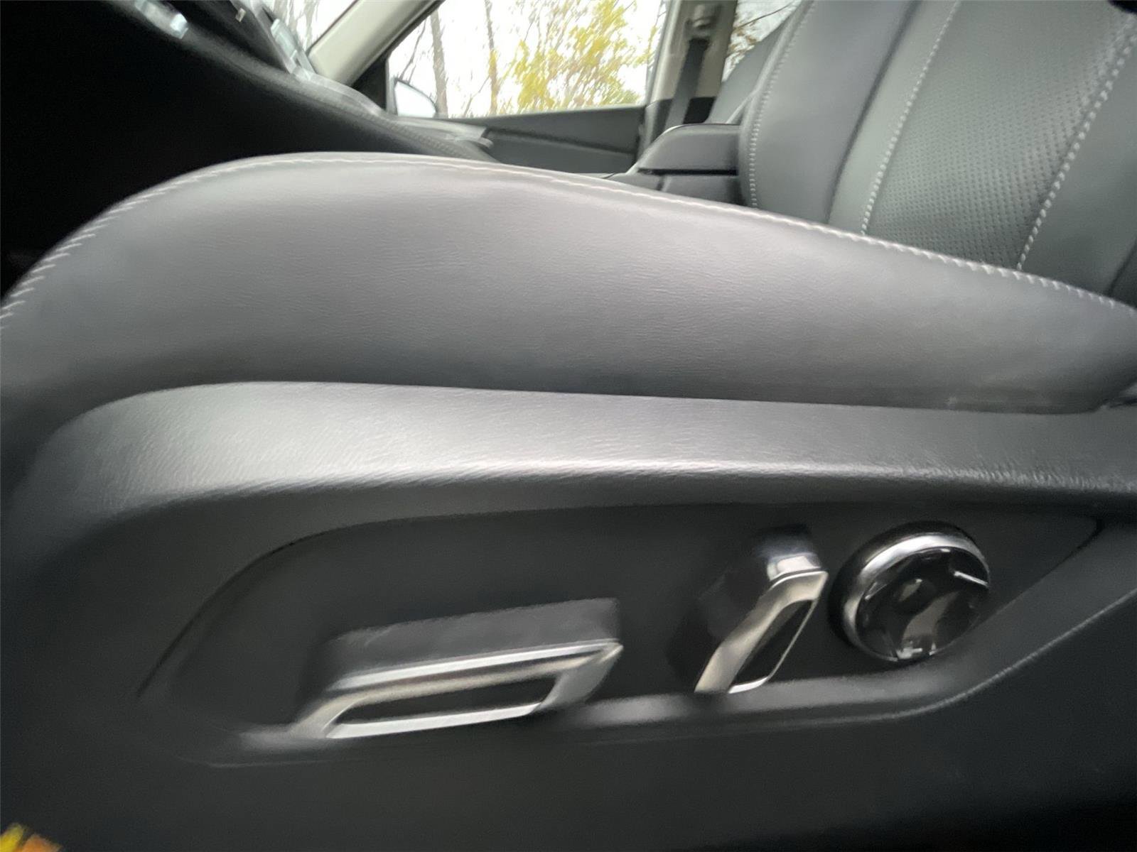 Used 2023 Acura RDX AWD w/ Technology Package image 13