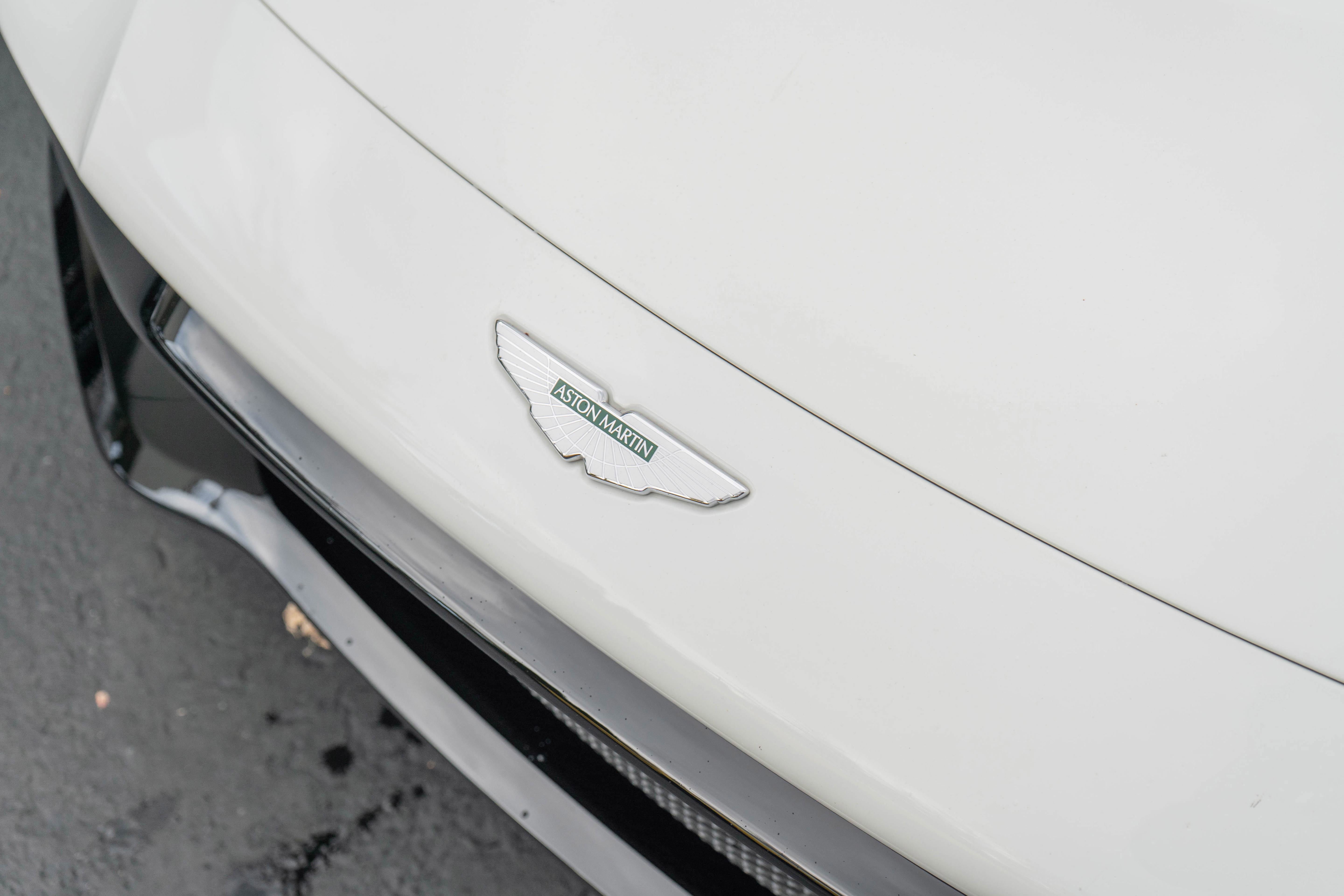 Used 2020 Aston Martin V8 Vantage Coupe RWD image 35