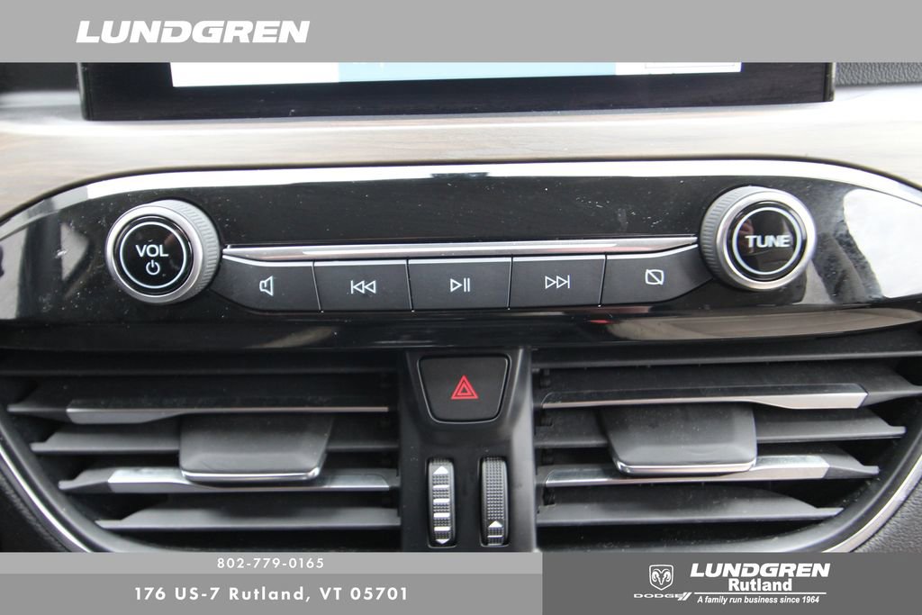 Used 2020 Ford Escape Titanium w/ Titanium Premium Package 2.0 image 22