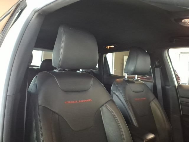 Used 2024 Jeep Compass Trailhawk AWD/4WD image 22