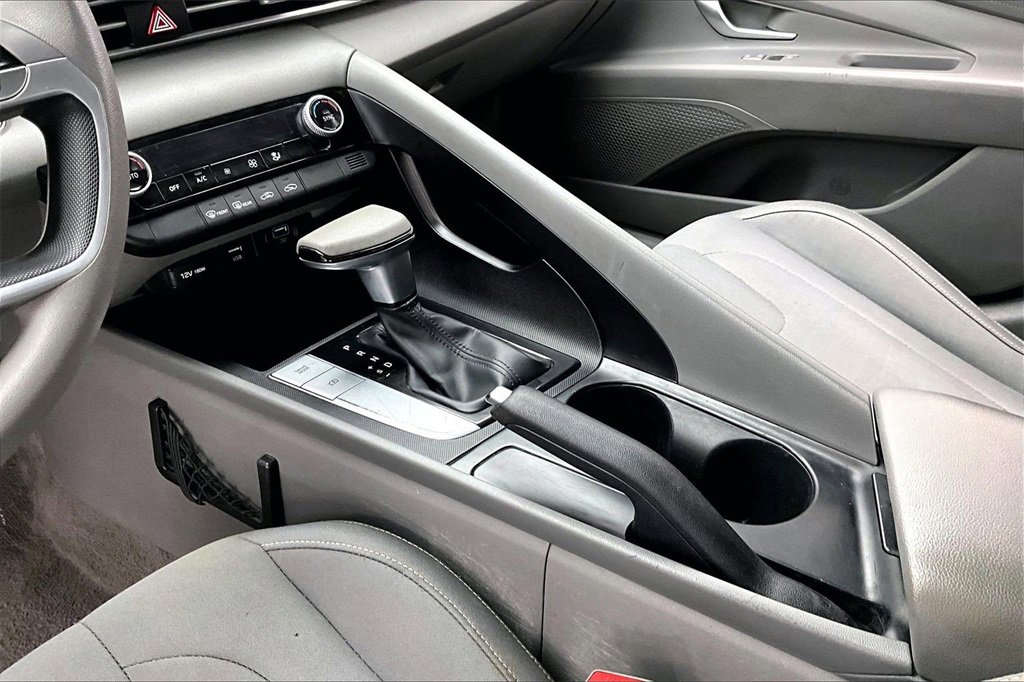 Used 2023 Hyundai Elantra SEL image 15
