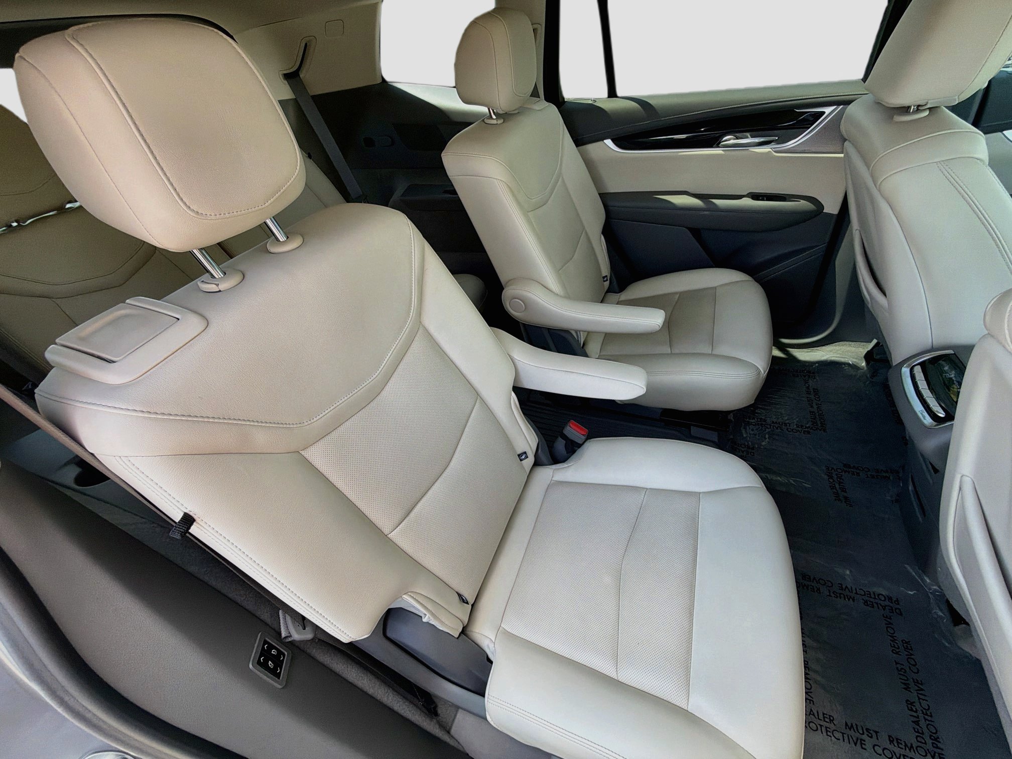 Certified 2024 Cadillac XT6 Premium Luxury w/ LPO, Floor Liner Package FWD image 30