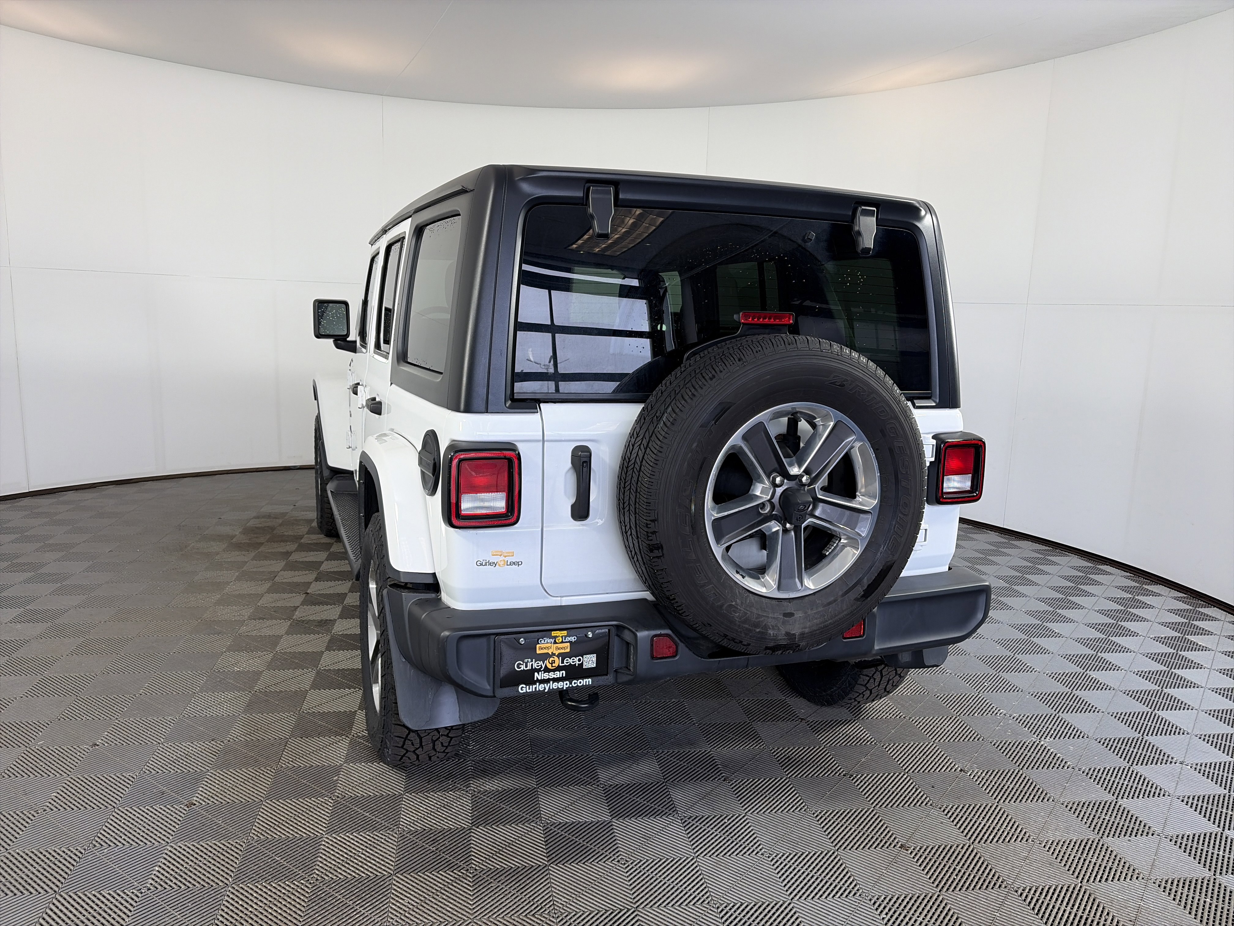 Used 2021 Jeep Wrangler Unlimited Sahara image 8