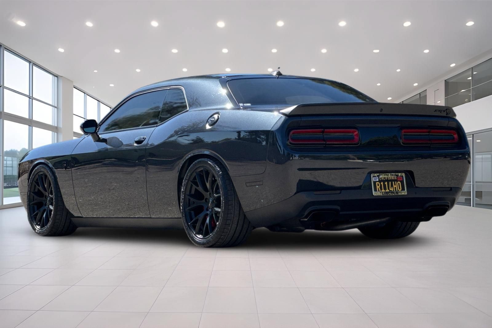Used 2016 Dodge Challenger SRT Hellcat RWD image 6