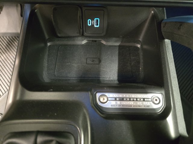 Certified 2022 Ford Bronco Wildtrak AWD/4WD image 28
