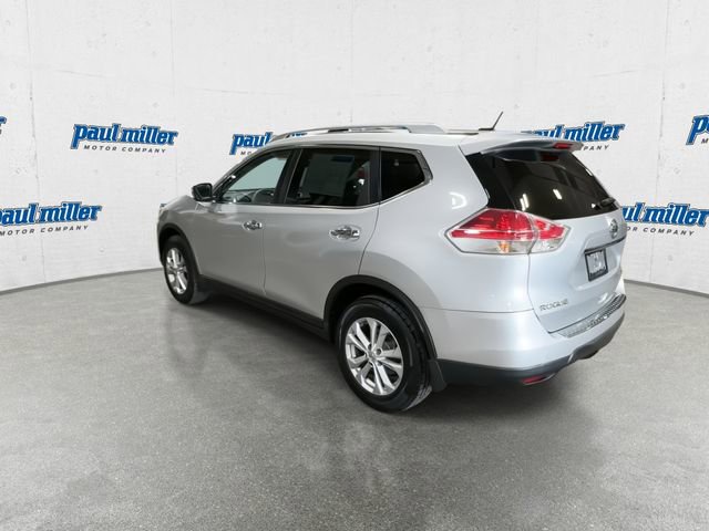 Used 2015 Nissan Rogue SV AWD/4WD image 8