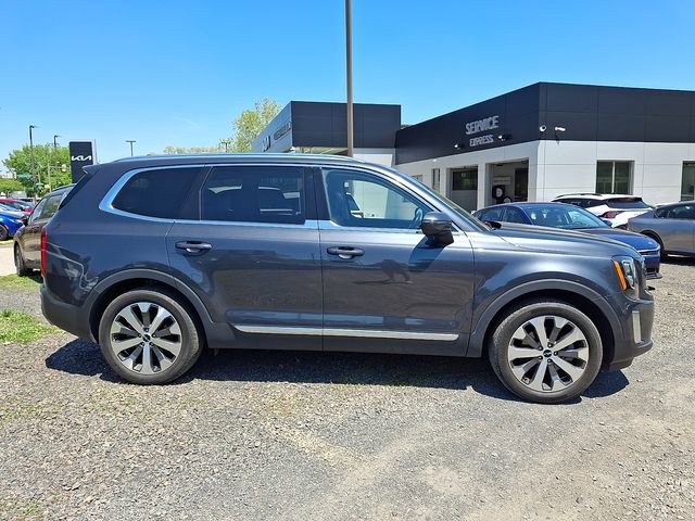 Certified 2022 Kia Telluride EX w/ EX Premium Package AWD/4WD image 6