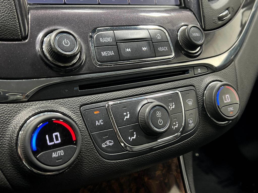 Used 2015 Chevrolet Impala LTZ FWD image 26