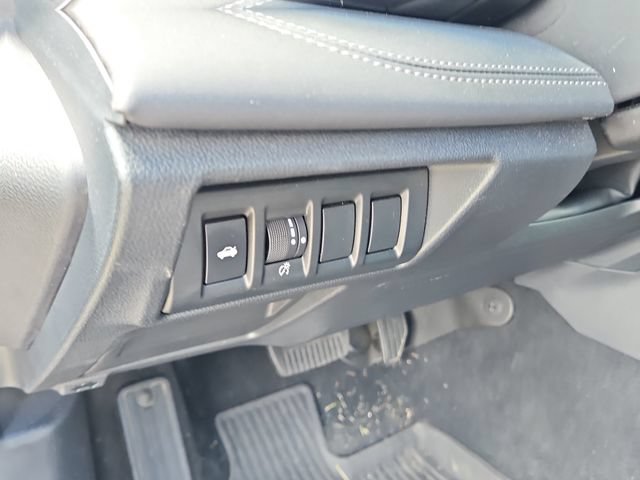 Used 2022 Subaru Legacy Limited AWD/4WD image 22