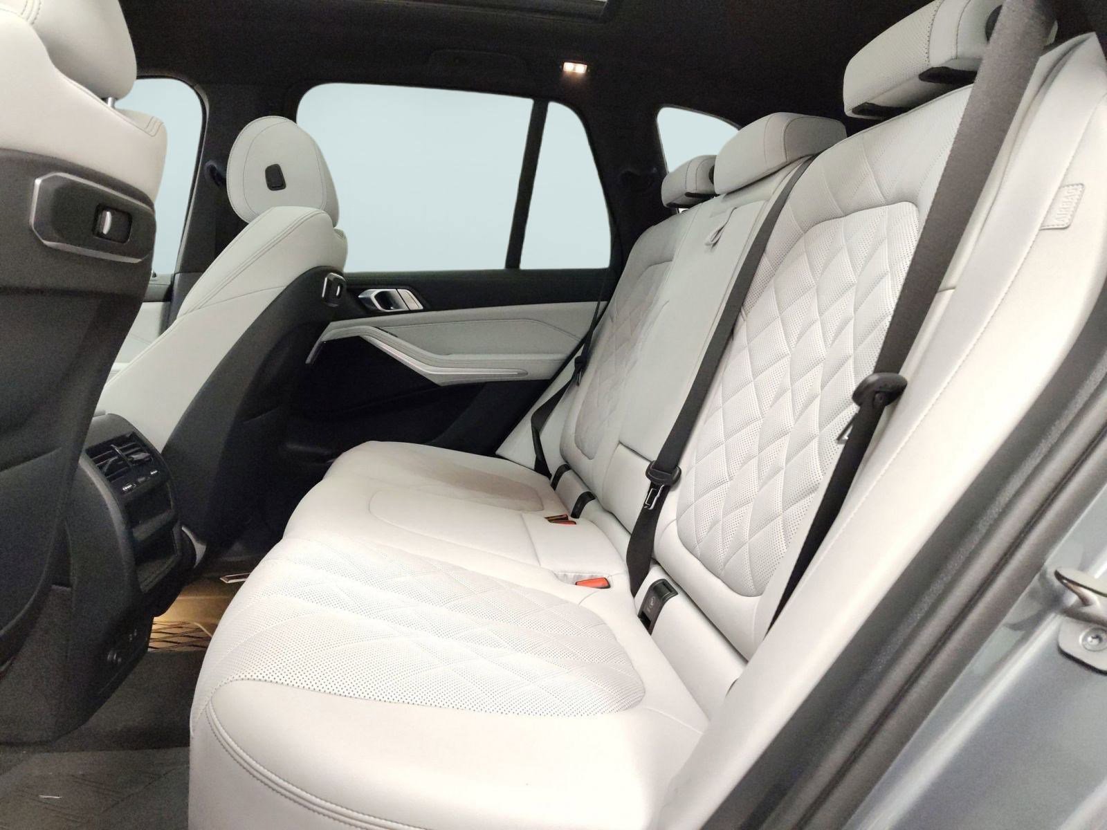 Certified 2024 BMW X5 xDrive50e image 14