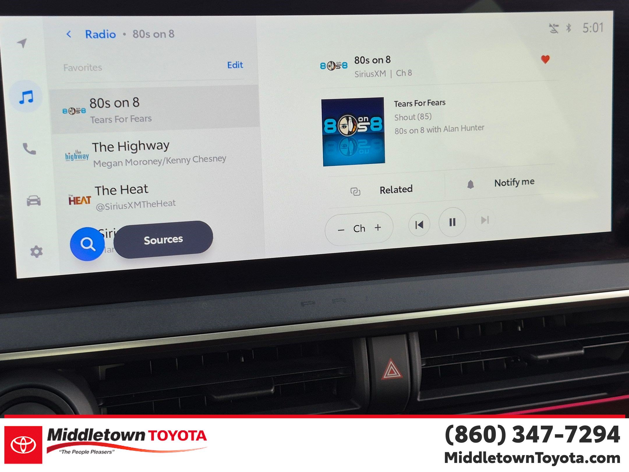 Certified 2024 Toyota Prius Prime FWD image 23
