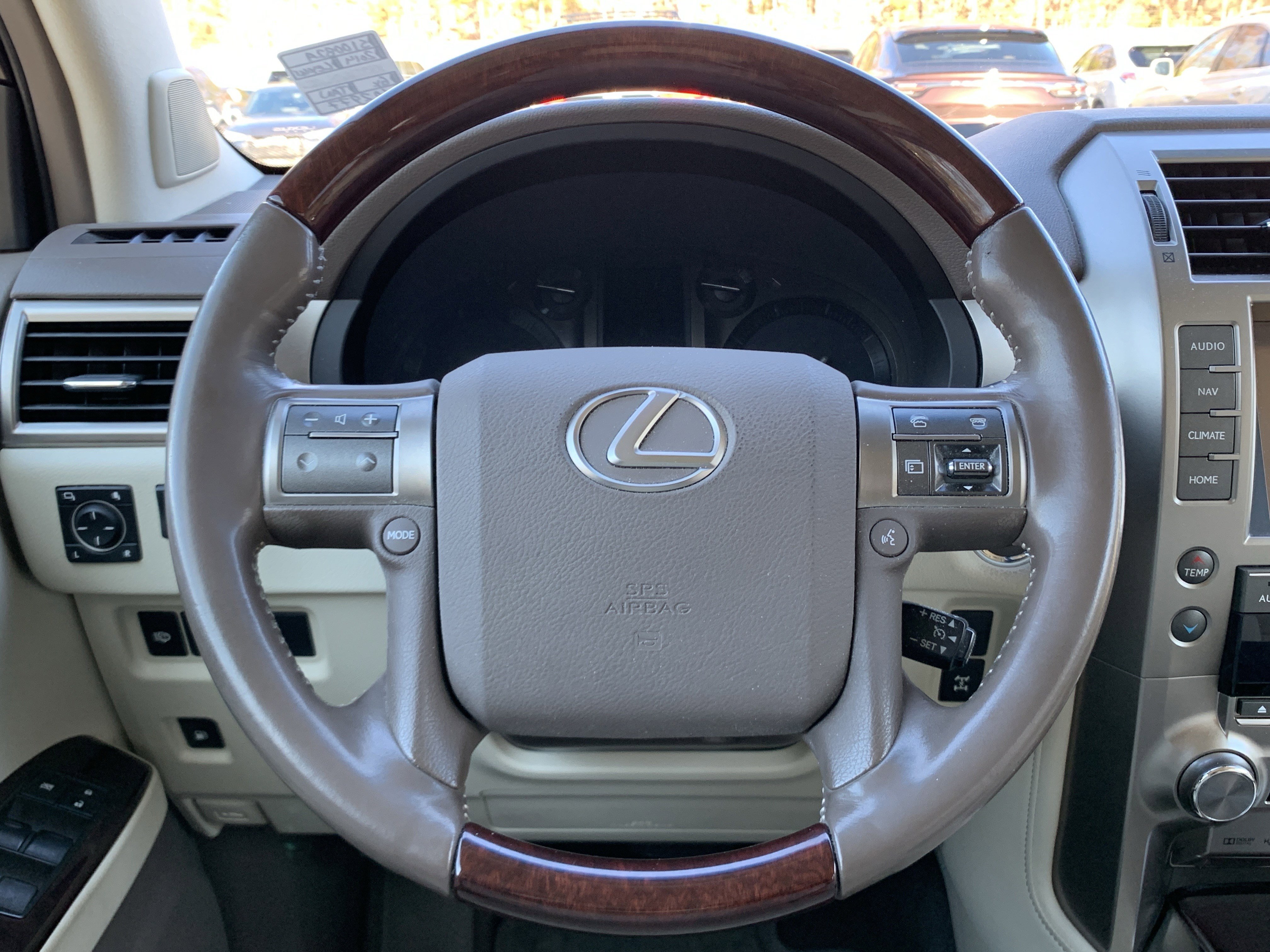Used 2014 Lexus GX 460 image 18