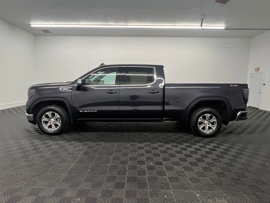 Used 2023 GMC Sierra 1500 SLE w/ X31 Off-Road Package image 2
