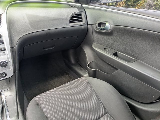 Used 2010 Chevrolet Malibu LT FWD image 16