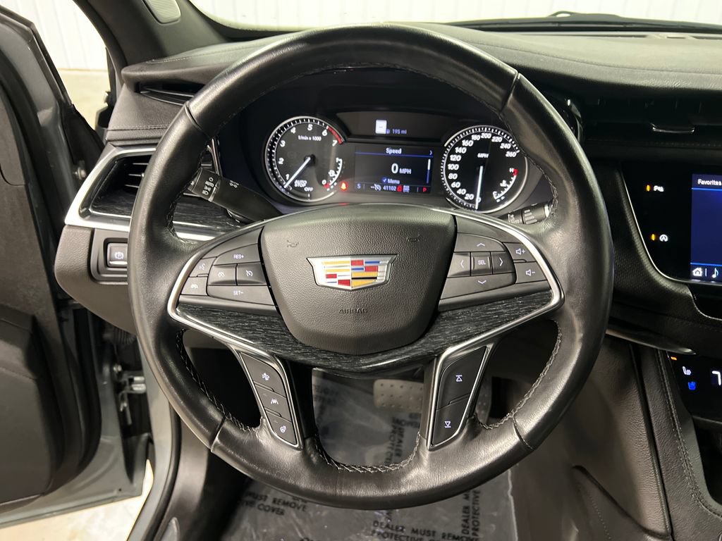 Certified 2023 Cadillac XT5 Premium Luxury w/ LPO, Floor Liner Package AWD/4WD image 18