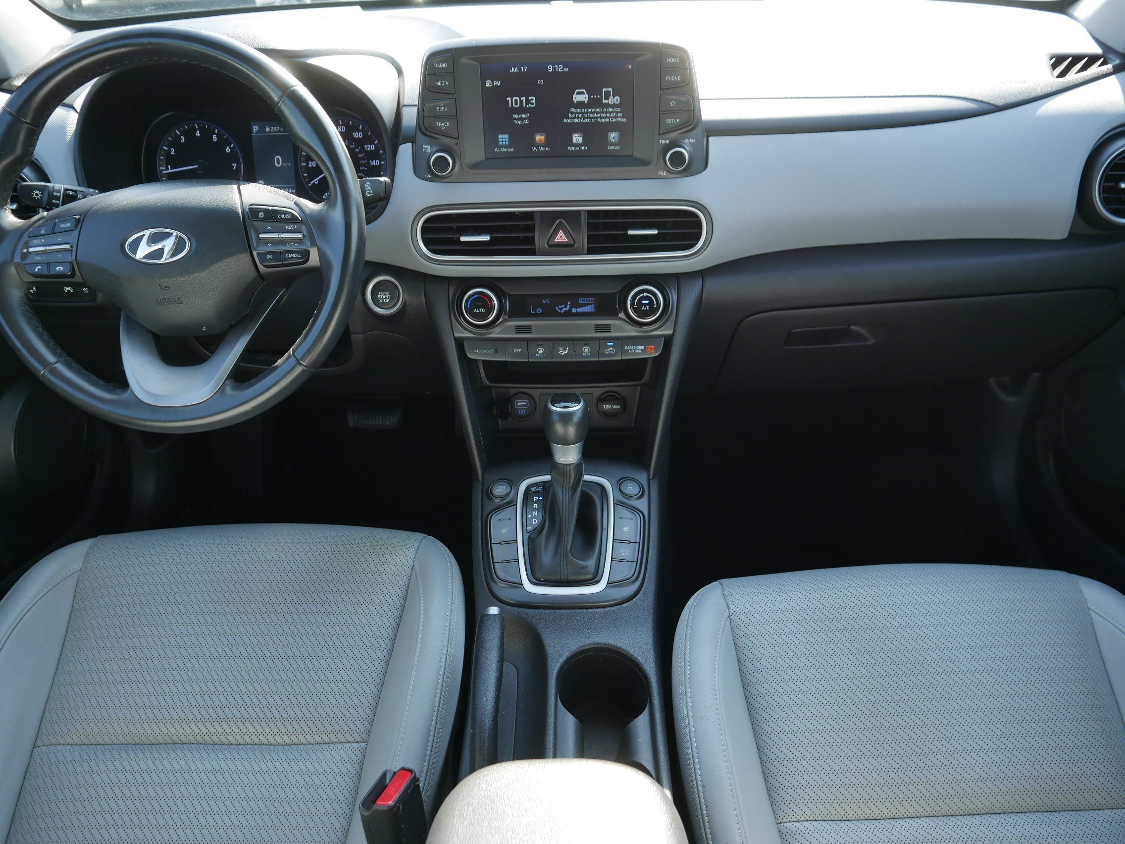 Used 2020 Hyundai Kona Limited AWD/4WD image 10