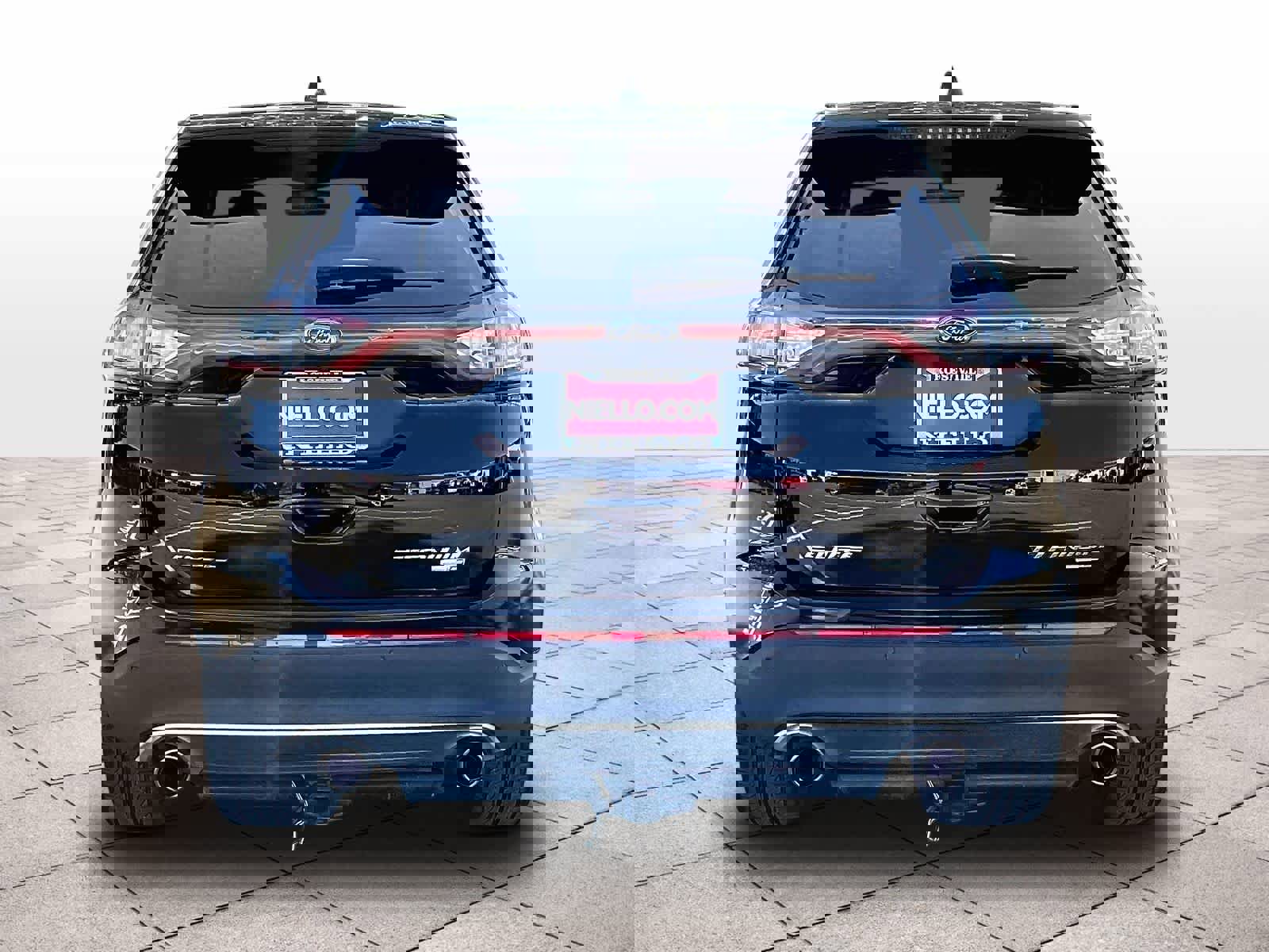 Used 2018 Ford Edge Titanium w/ Equipment Group 301A image 7