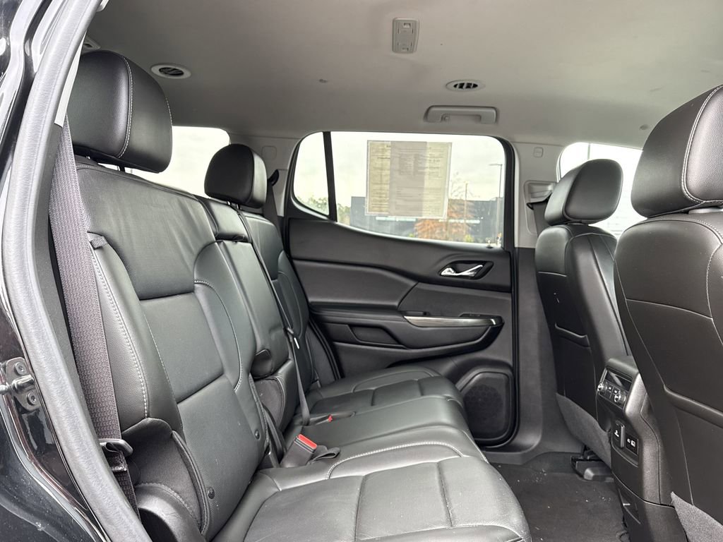 Used 2023 GMC Acadia SLT image 15
