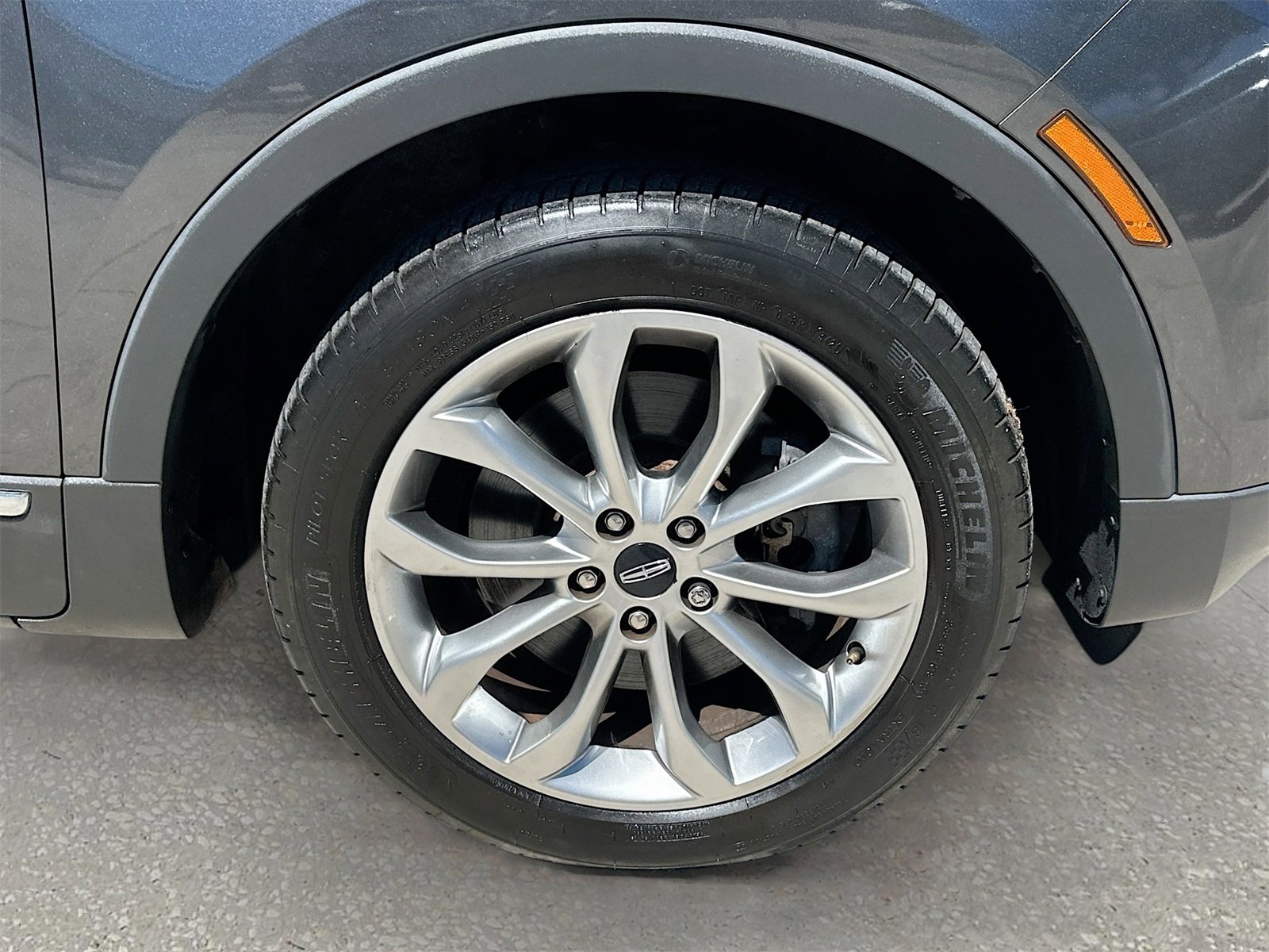 Used 2017 Lincoln MKC Select image 30