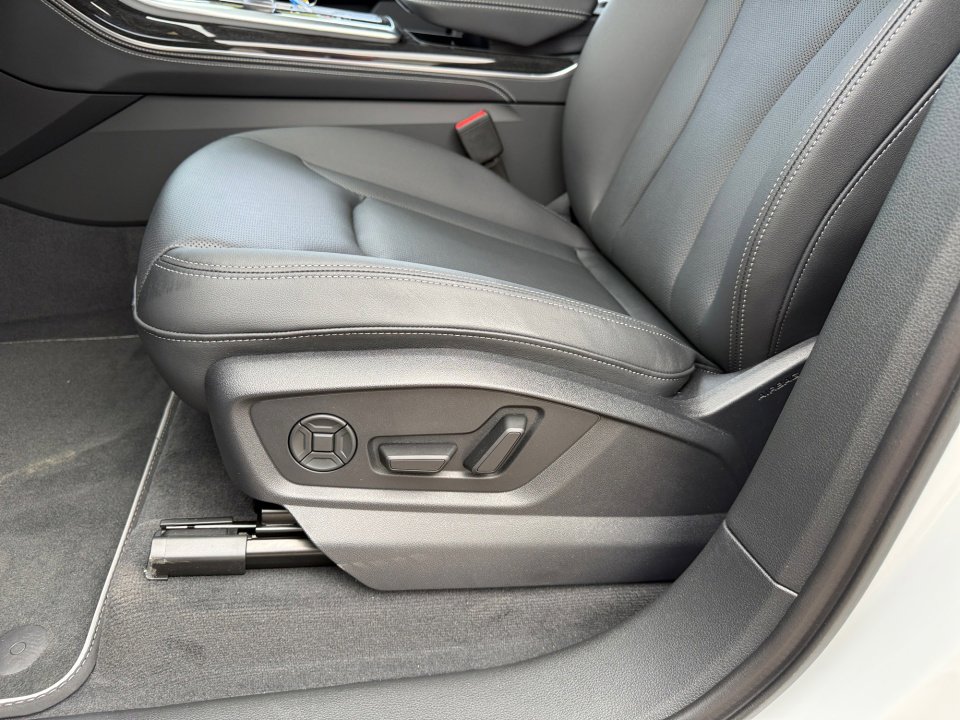 New 2026 Audi Q7 3.0T Premium Plus AWD/4WD image 30