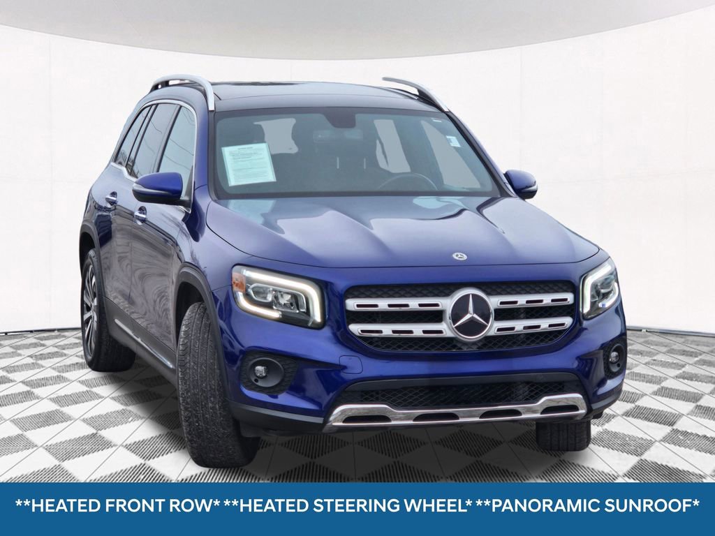 Used 2021 Mercedes-Benz GLB 250 4MATIC w/ Premium Package image 4